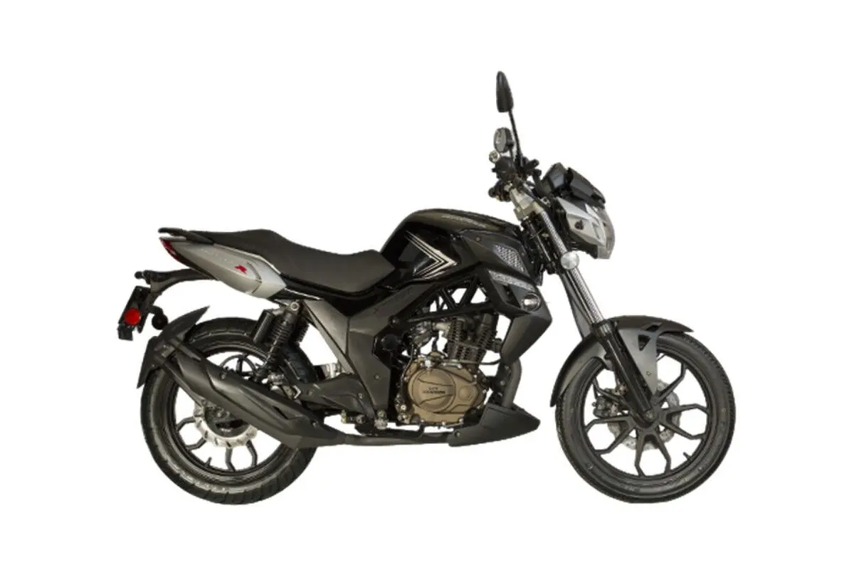 runner xtreet 150 silver and black